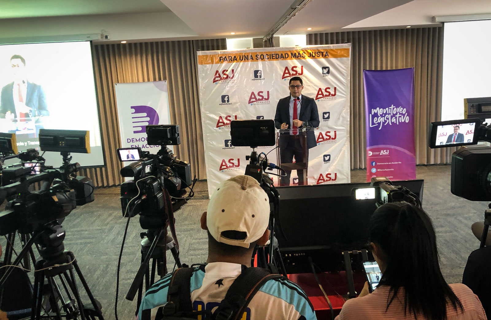 Abogado Juan Carlos Aguilar, presenta los hallazgos del monitoreo legislativo